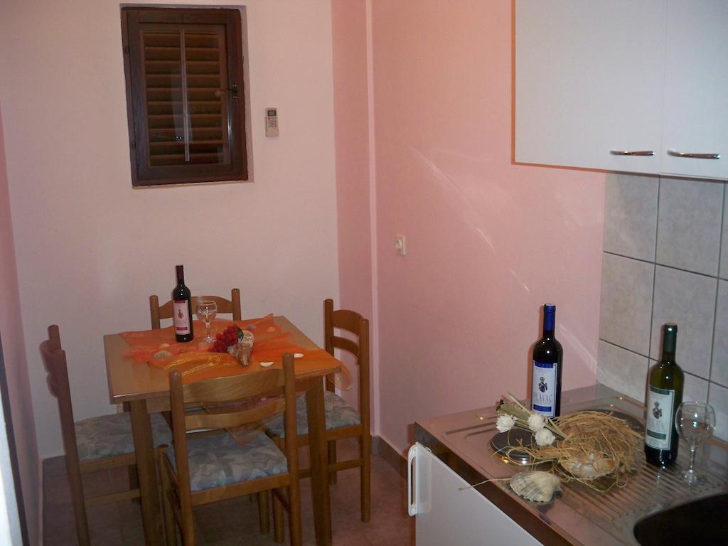 Guesthouse Lucic Orebic Bilik gambar